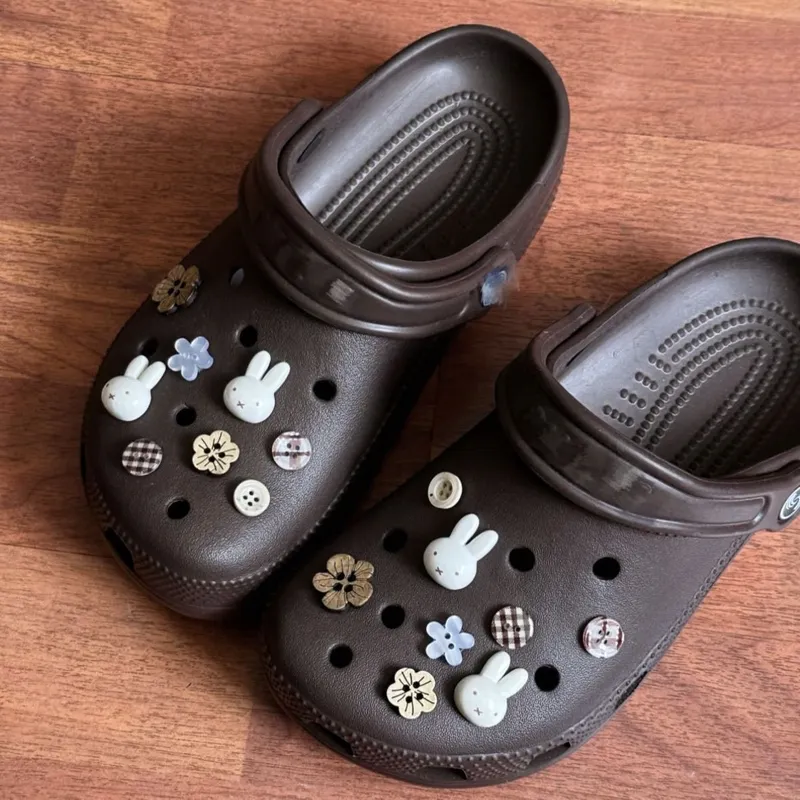 Croc Style Clog - Anime Cartoon Konijn Bloem Schoencharms Met