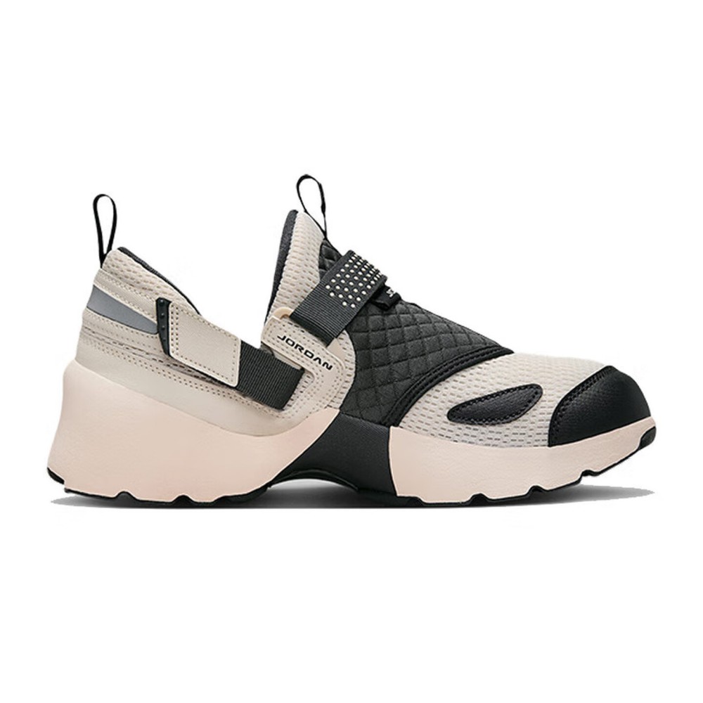 Nike TRUNNER LX: Stijlvolle, v - Women Shoes Running Nike recensie en prijs