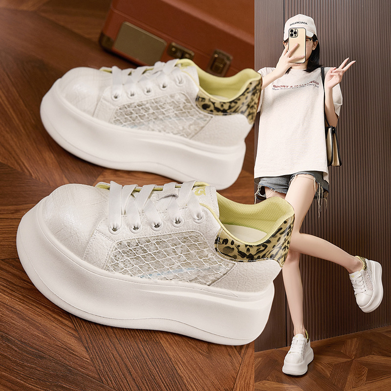 Witte schoenen met dikke zolen - Mesh Sneaker Women recensie en prijs