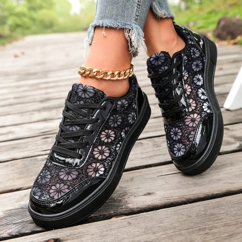 Dames sneakers met bloemenkant - Mesh Sneaker Women recensie en prijs